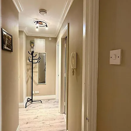 Modern & Lejlighed *